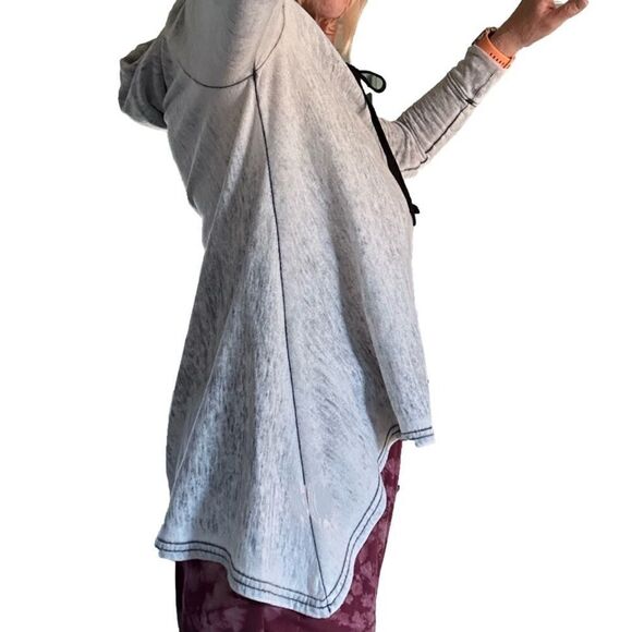 Juicy Couture acid washed asymmetrical hemline - Picture 14 of 16